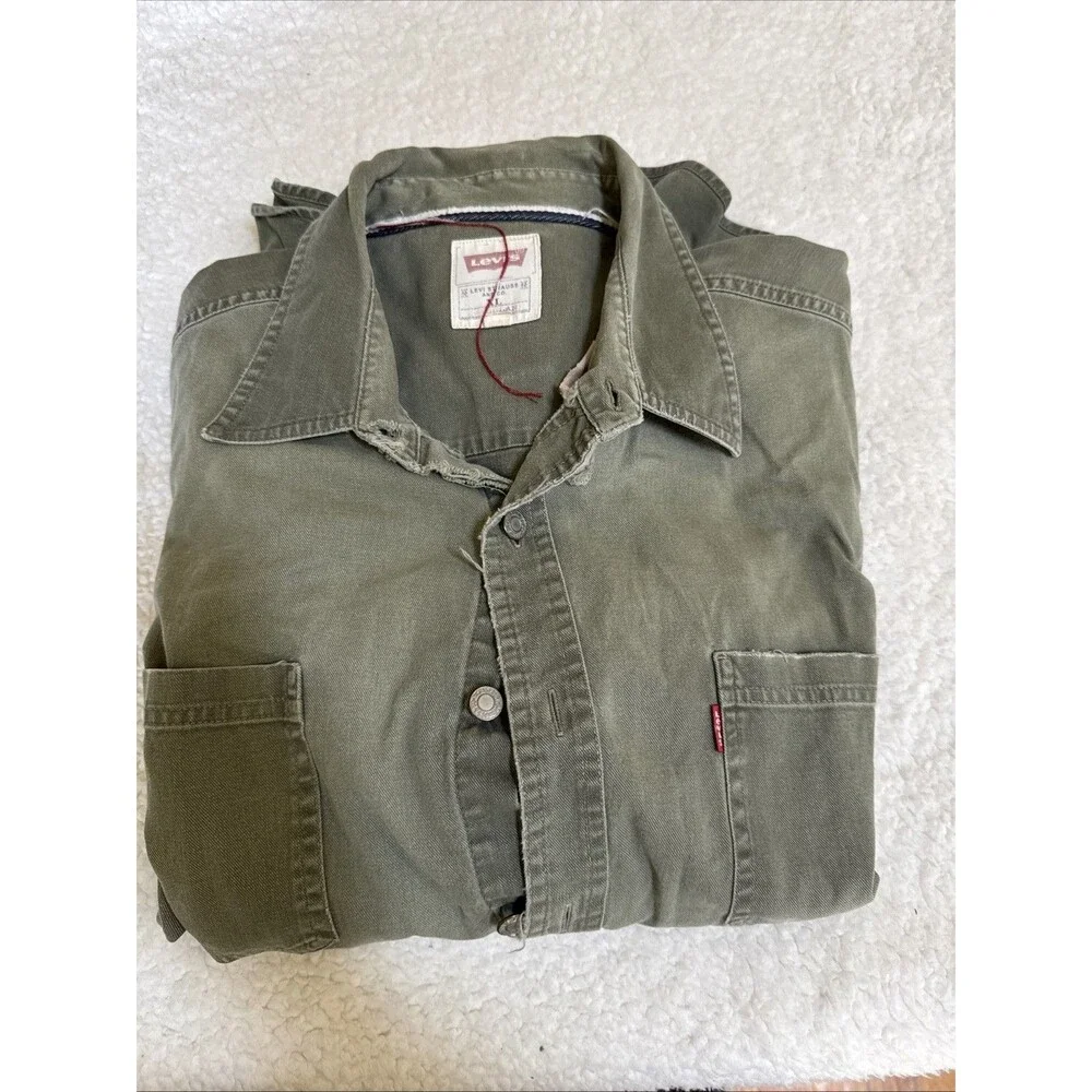 Levi's Denim Shirt Men's XL Regular Distressed Rips‎ Long sleeve button front